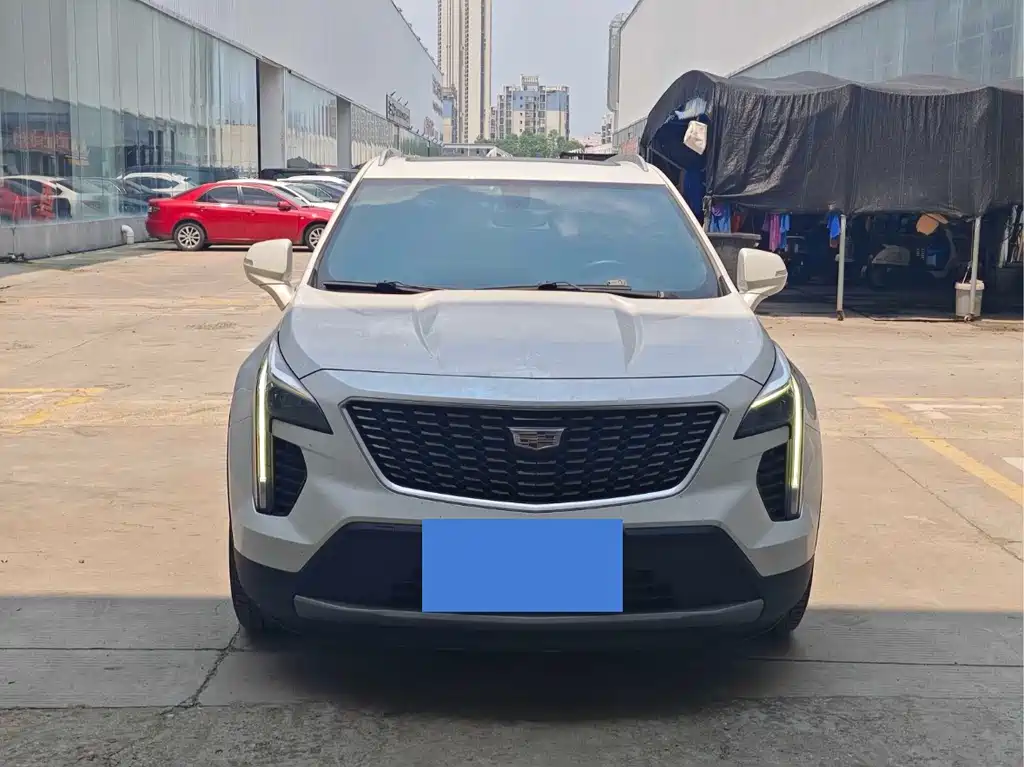 Cadillac XT4 2020 — фото 2