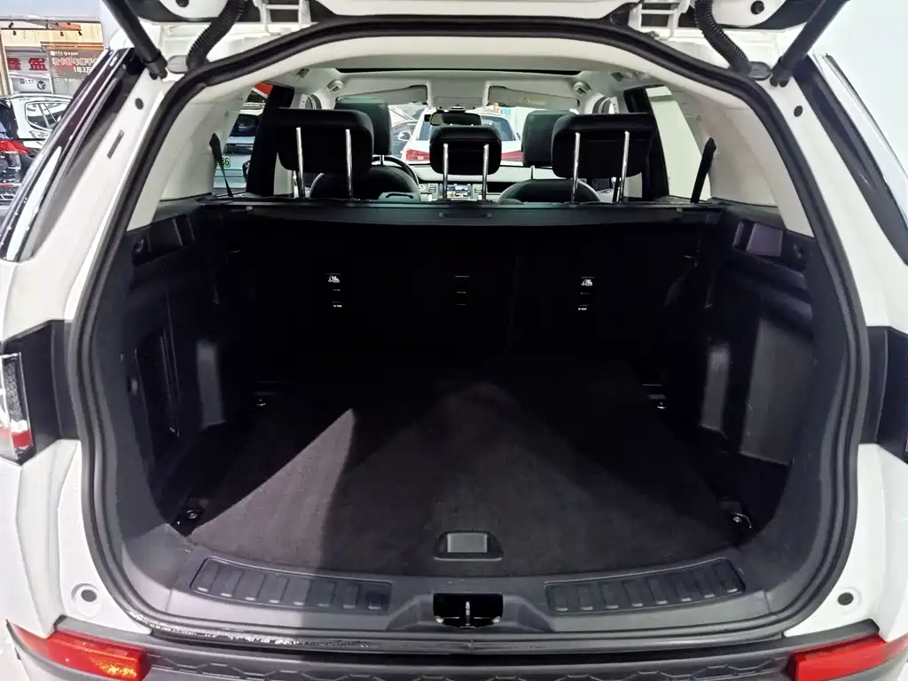 Land Rover Discovery Sport 2019 — фото 19