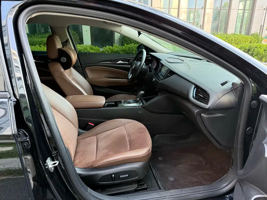 Buick Regal 2019 — фото 14