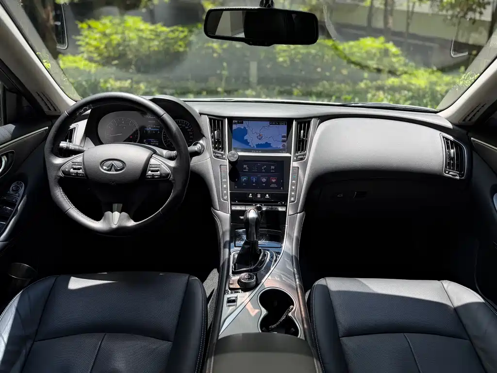 Infiniti Q50L 2015 — фото 9