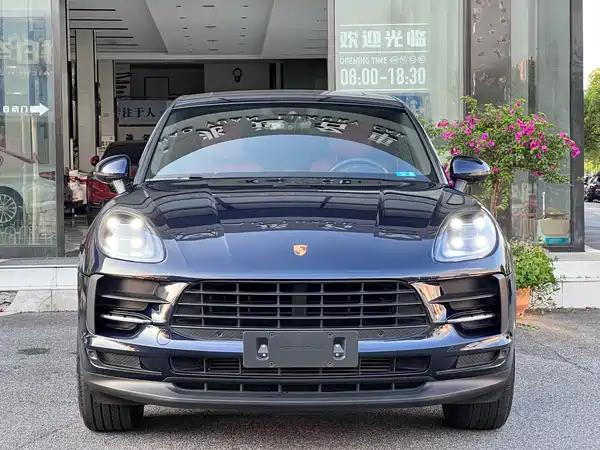 Porsche Macan 2021