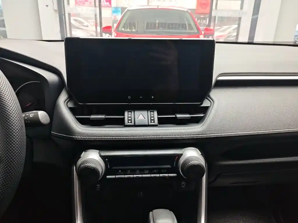 Toyota Wildlander 2023 — фото 13