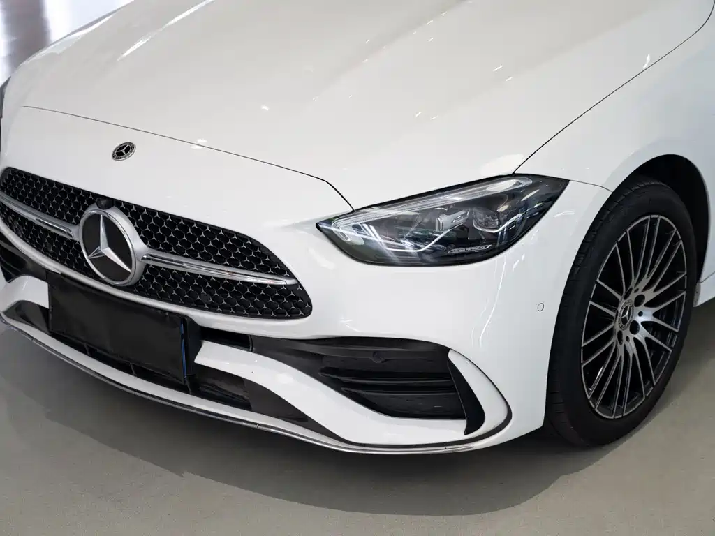 Mercedes-Benz C-Class 2023