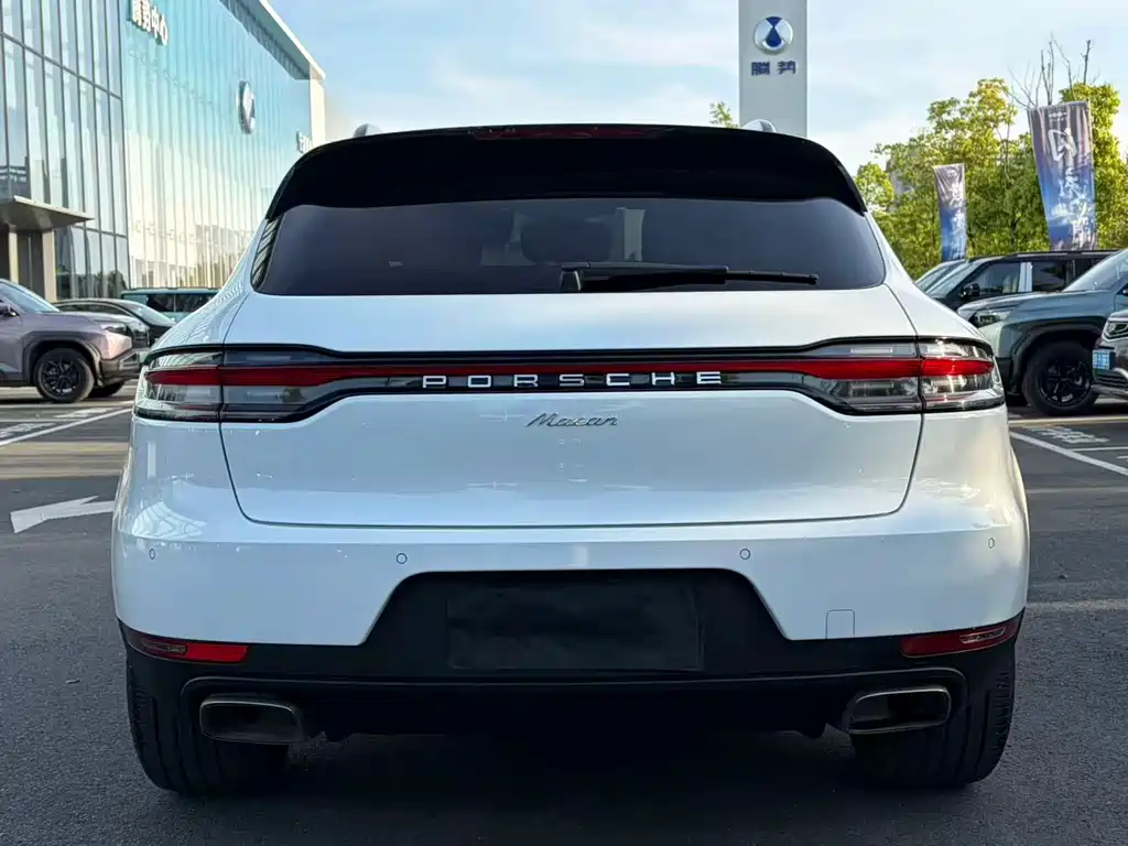 Porsche Macan 2020 — фото 16