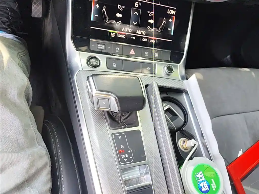 Audi A6L 2021 — фото 14