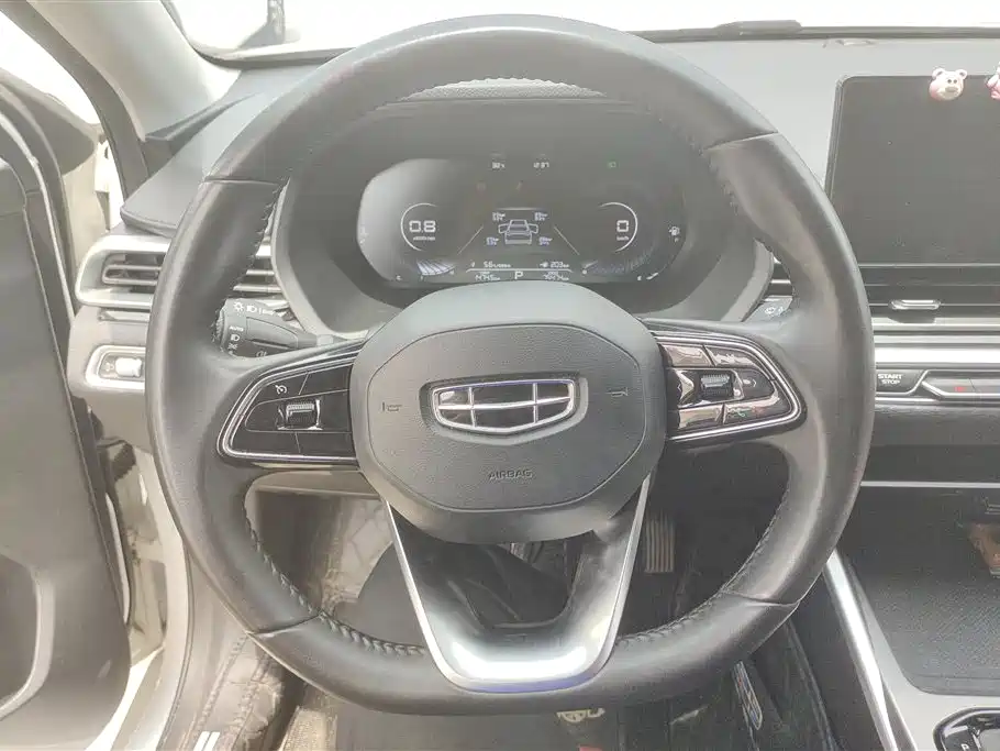 Geely Emgrand 2023 — фото 15