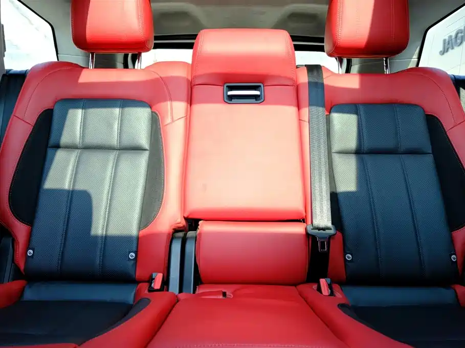 Land Rover Sport 2020 — фото 15