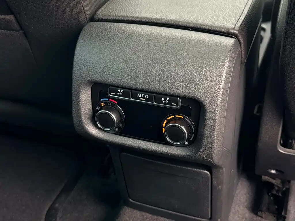 Volkswagen Sharan 2017 — фото 17