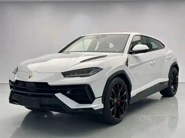 Lamborghini Urus 2024