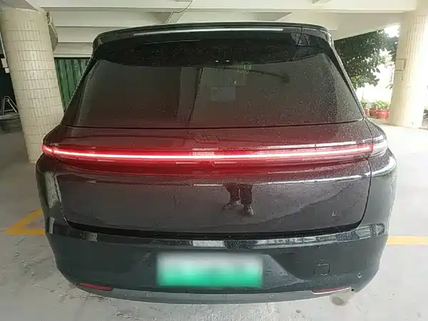 Li Auto L8 2024
