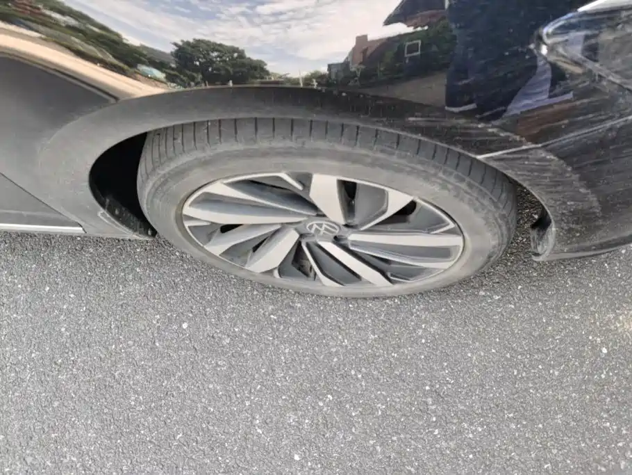 Volkswagen Passat 2024