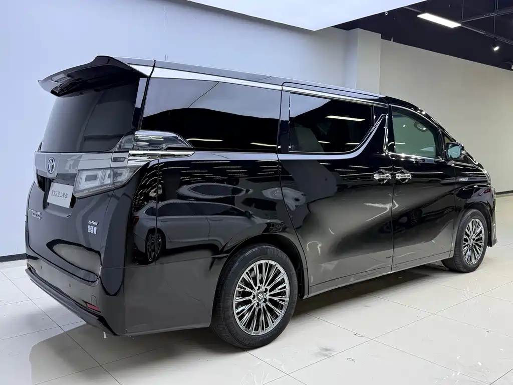 Toyota Vellfire 2021 — фото 22