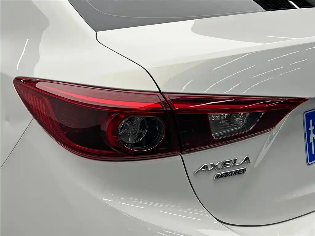 Mazda 3 Angkesela 2018 — фото 10
