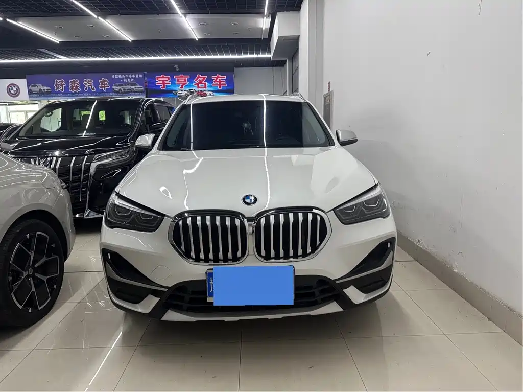 BMW X1 2022 — фото 2