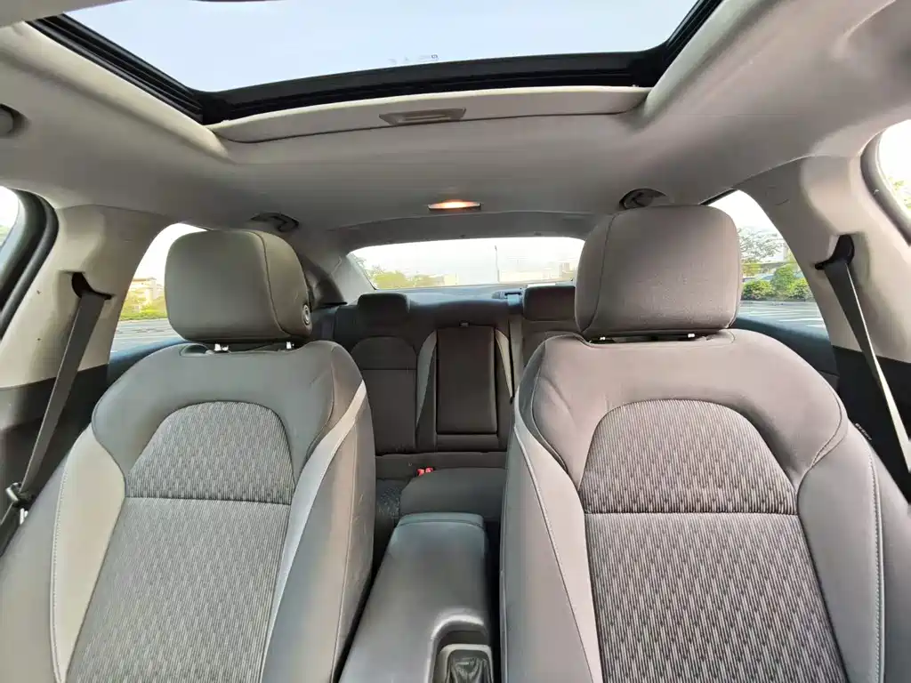 Chevrolet Malibu 2016 — фото 10