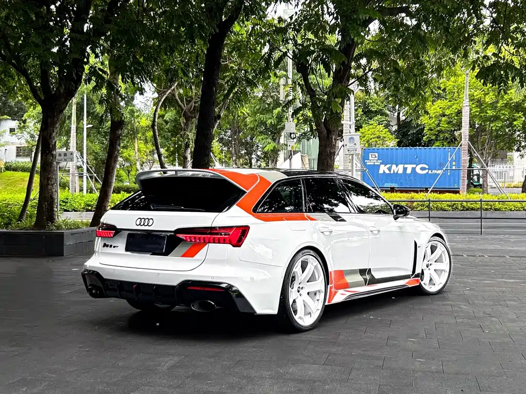 Audi RS 6 2025
