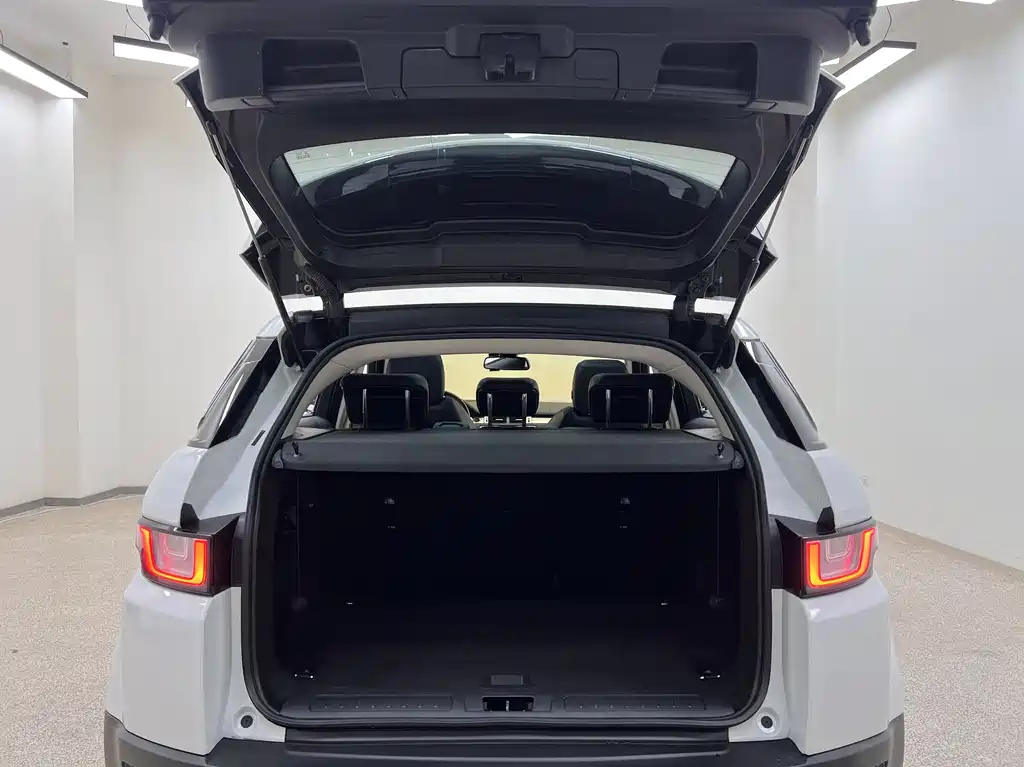 Land Rover Evoque 2016 — фото 30