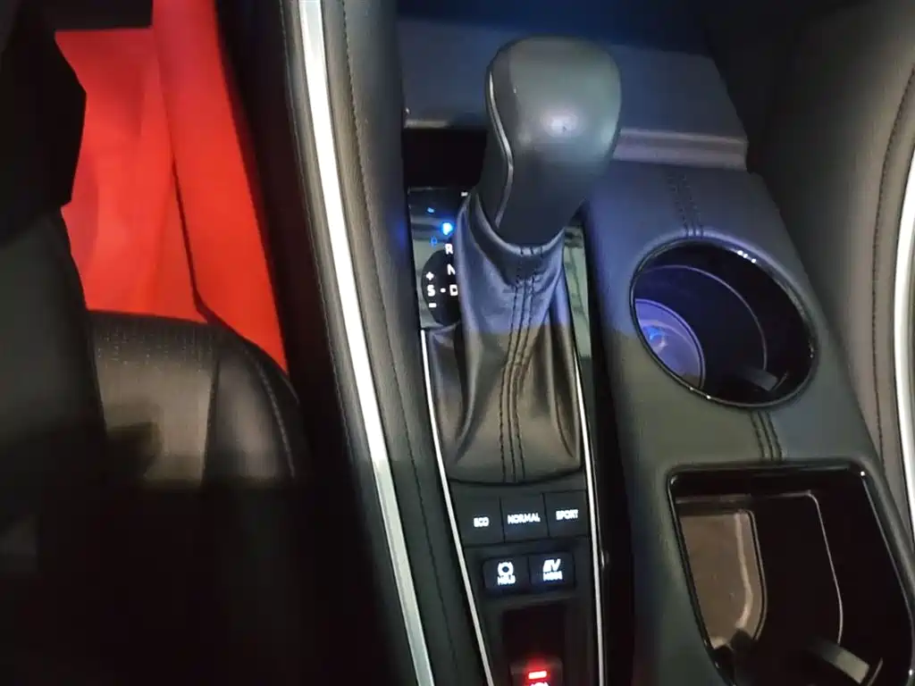 Toyota Avalon 2023 — фото 14
