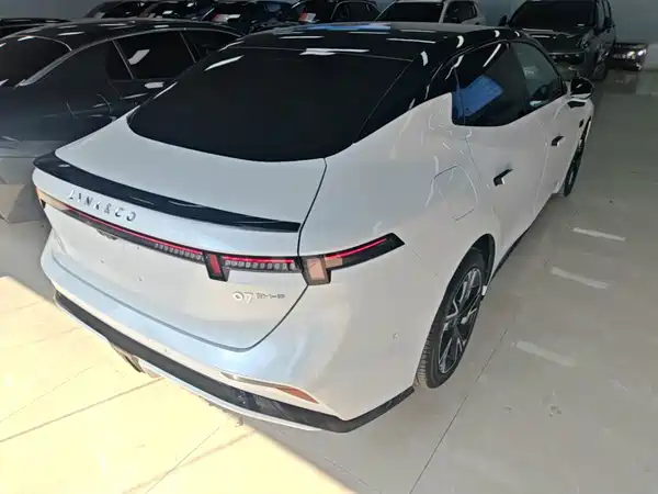 Lynk & Co 07 EM-P 2026