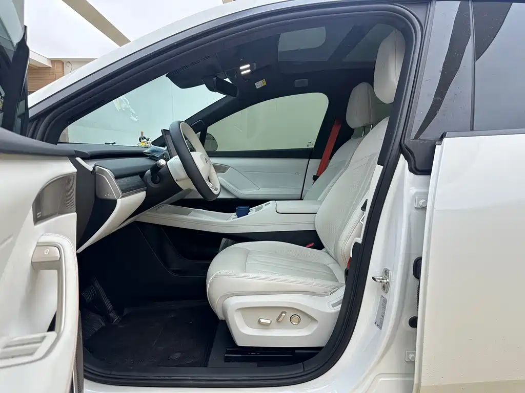 ONVO L60 2025