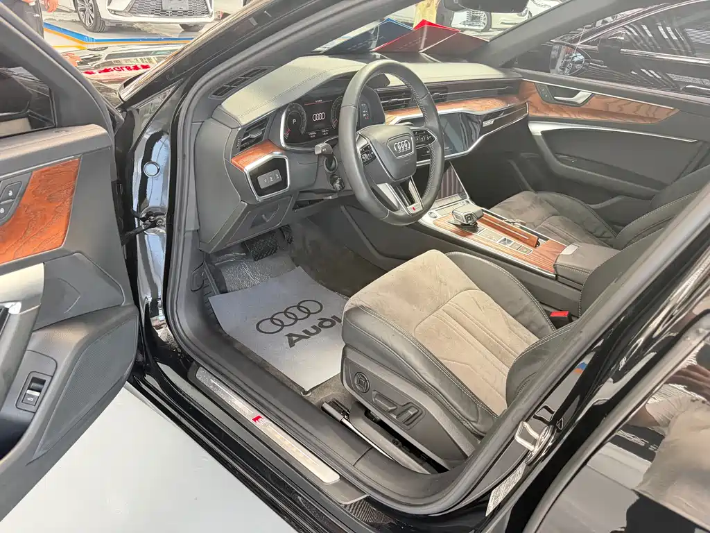 Audi A6L 2021