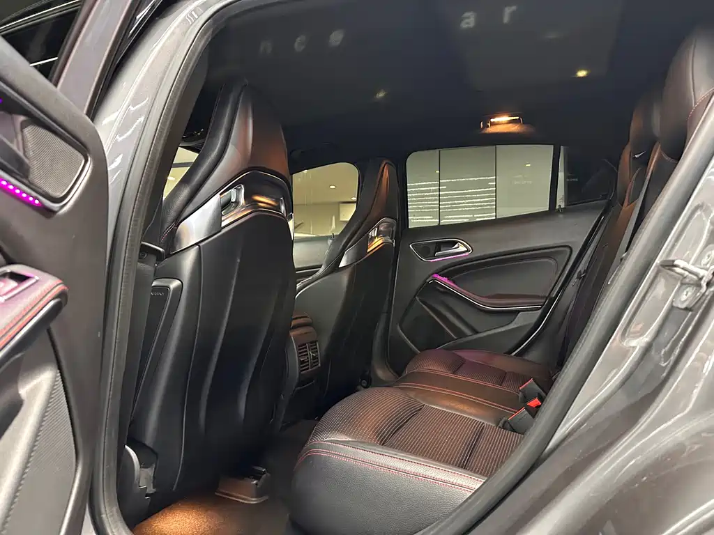 Mercedes-Benz GLA AMG 2019 — фото 9