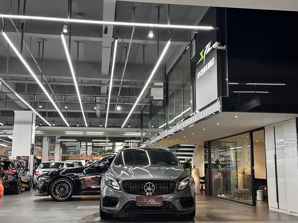 Mercedes-Benz GLA AMG 2019