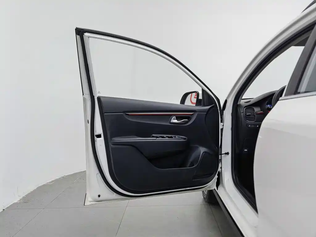 Kia KX Cross 2018 — фото 8