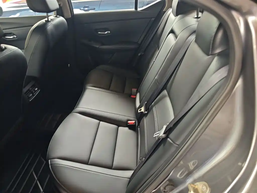 Nissan Sylphy 2023 — фото 17