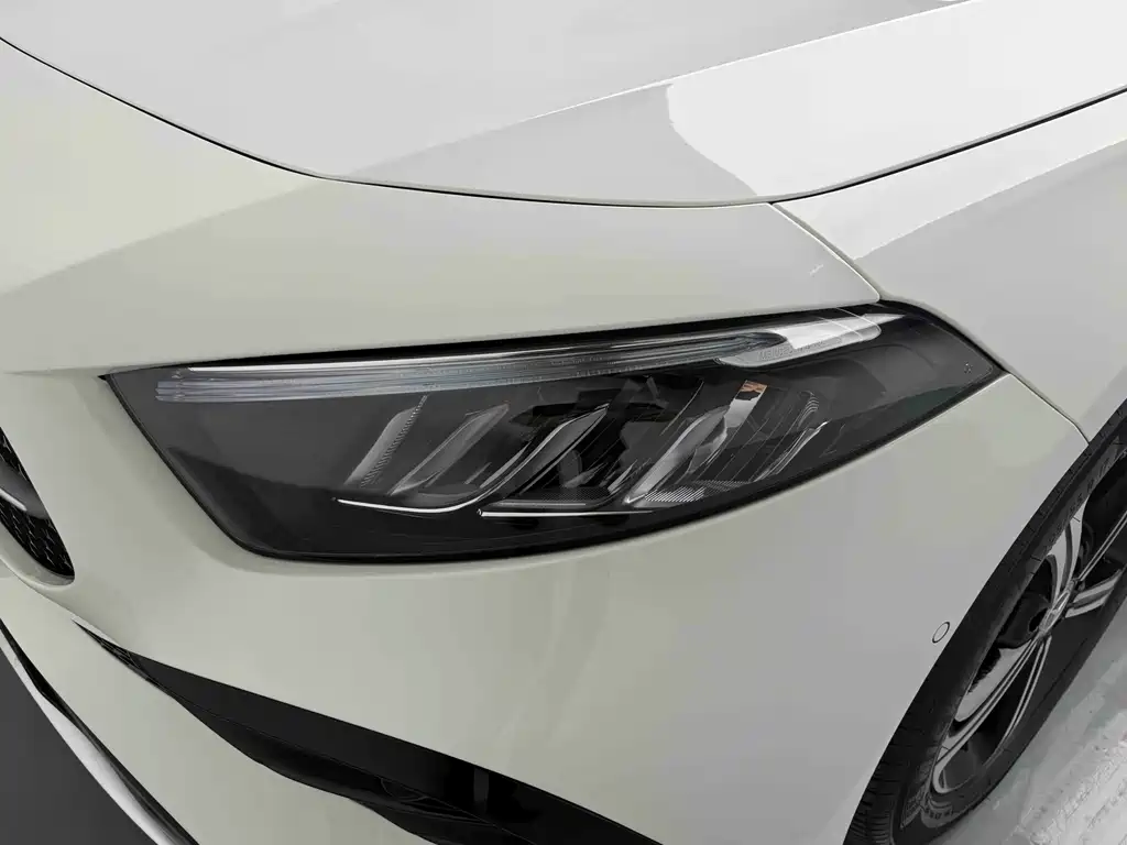 Mercedes-Benz A-Class 2024 — фото 13