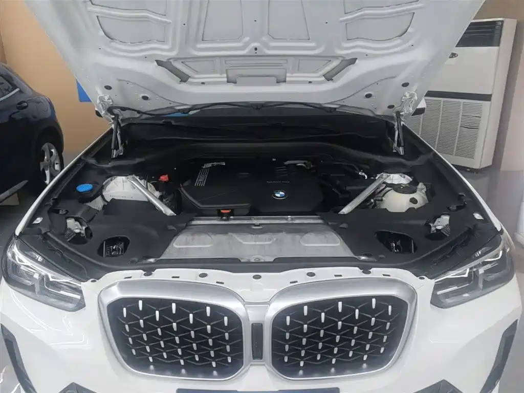BMW X4 2022 — фото 20