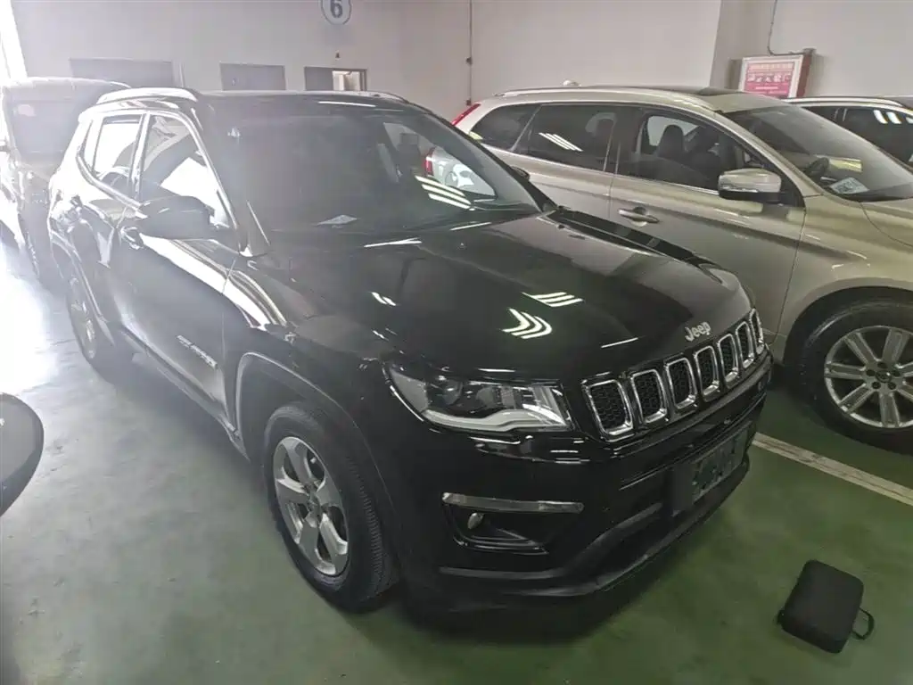 Jeep Compass 2017 — фото 4
