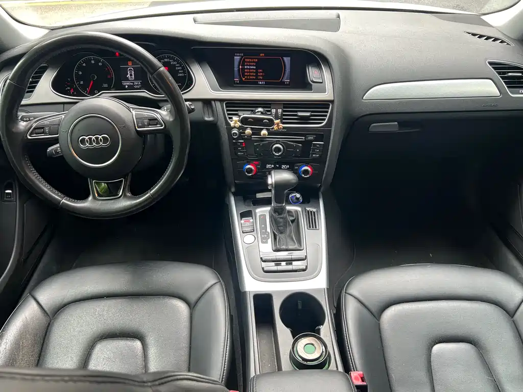 Audi A4L 2015 — фото 10