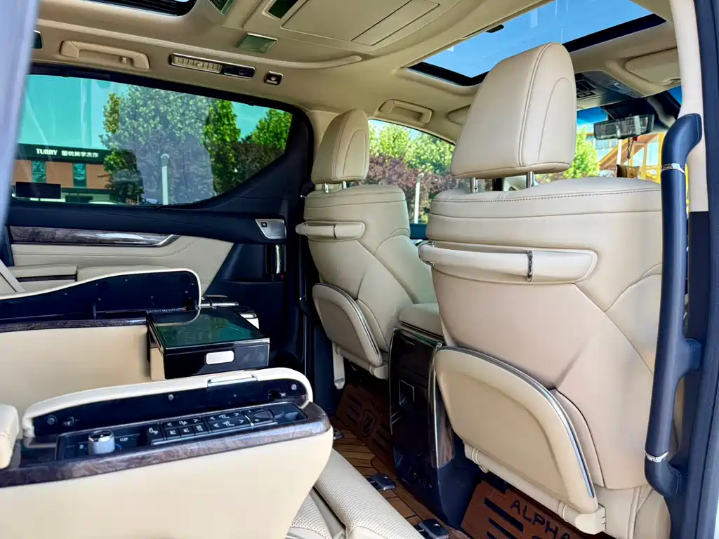 Toyota Alphard 2021 — фото 14