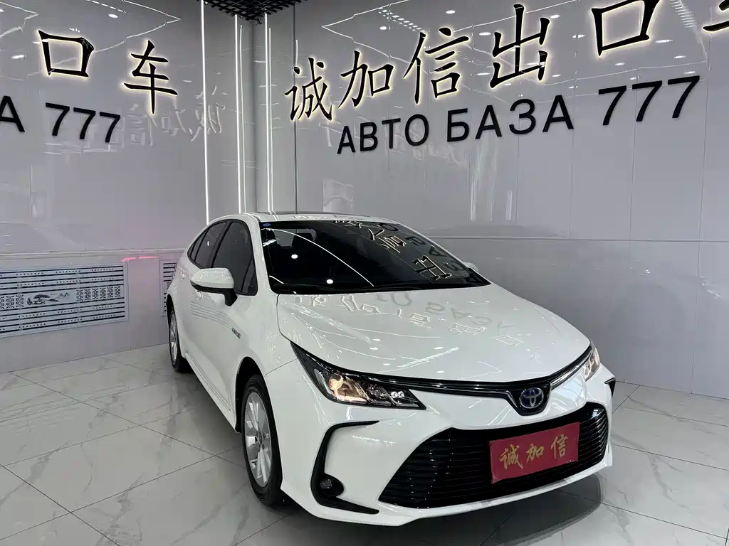 Toyota Corolla 2023 — фото 3