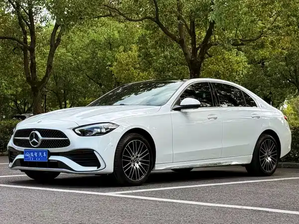 Mercedes-Benz C-Class 2025