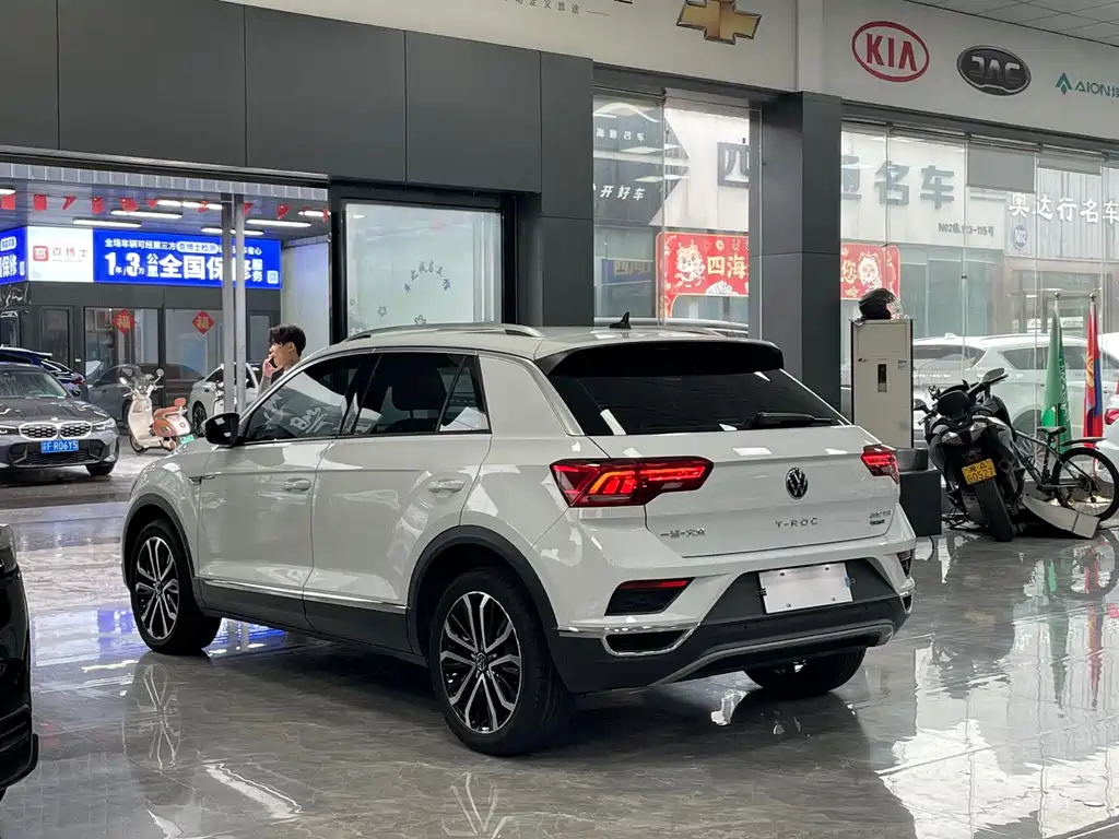 Volkswagen T-Roc 2022 — фото 14