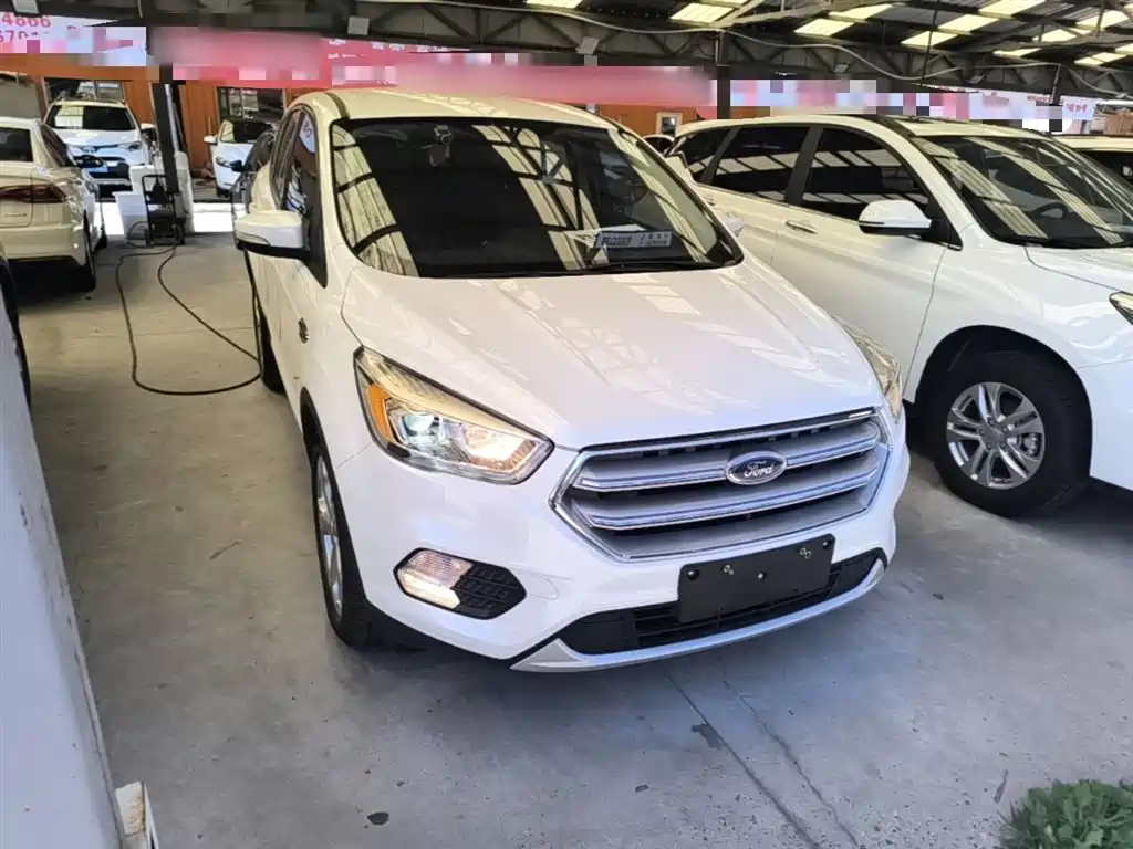 Ford Kuga 2017 — фото 4