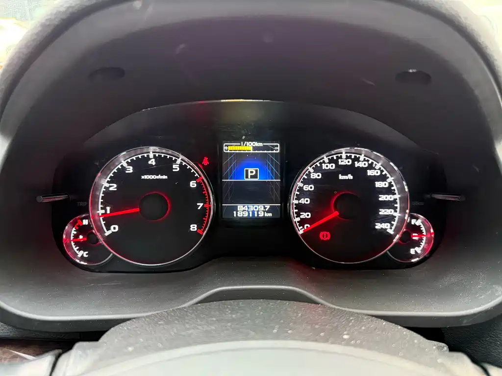 Subaru Outback 2014 — фото 10