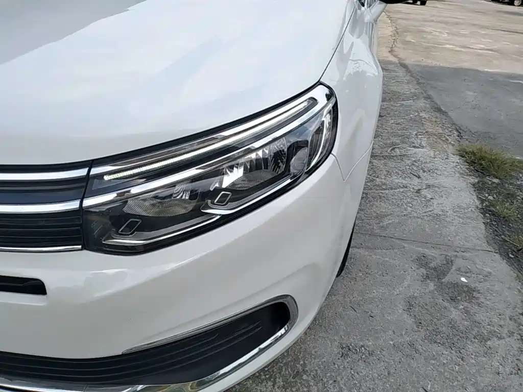 Citroën C5 2018 — фото 24