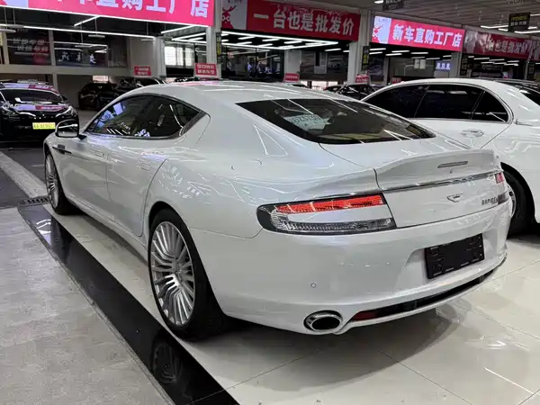 Aston Martin Rapide 2013