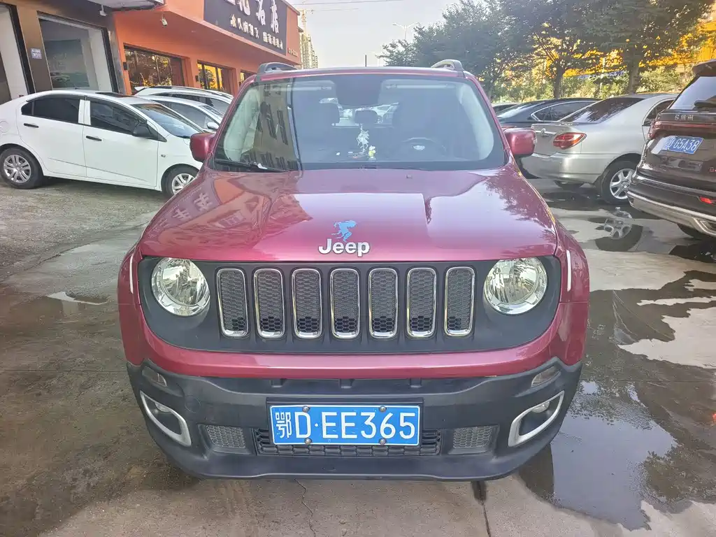 Jeep Renegade 2017 — фото 2