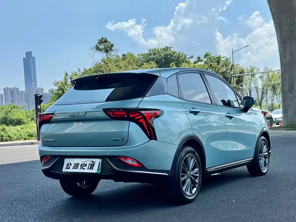 Neta V 2023