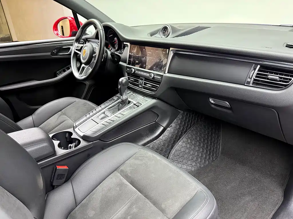 Porsche Macan 2020 — фото 3