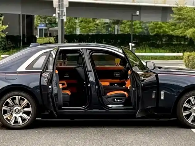 Rolls-Royce Ghost 2023 — фото 5