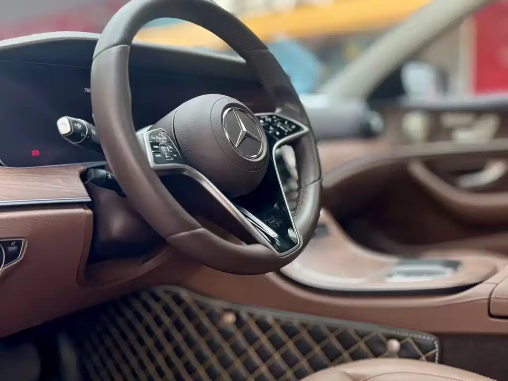 Mercedes-Benz E-Class 2021