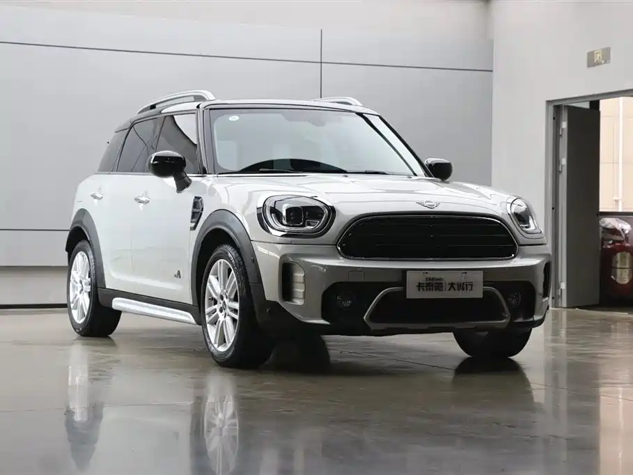MINI Countryman 2021 — фото 24
