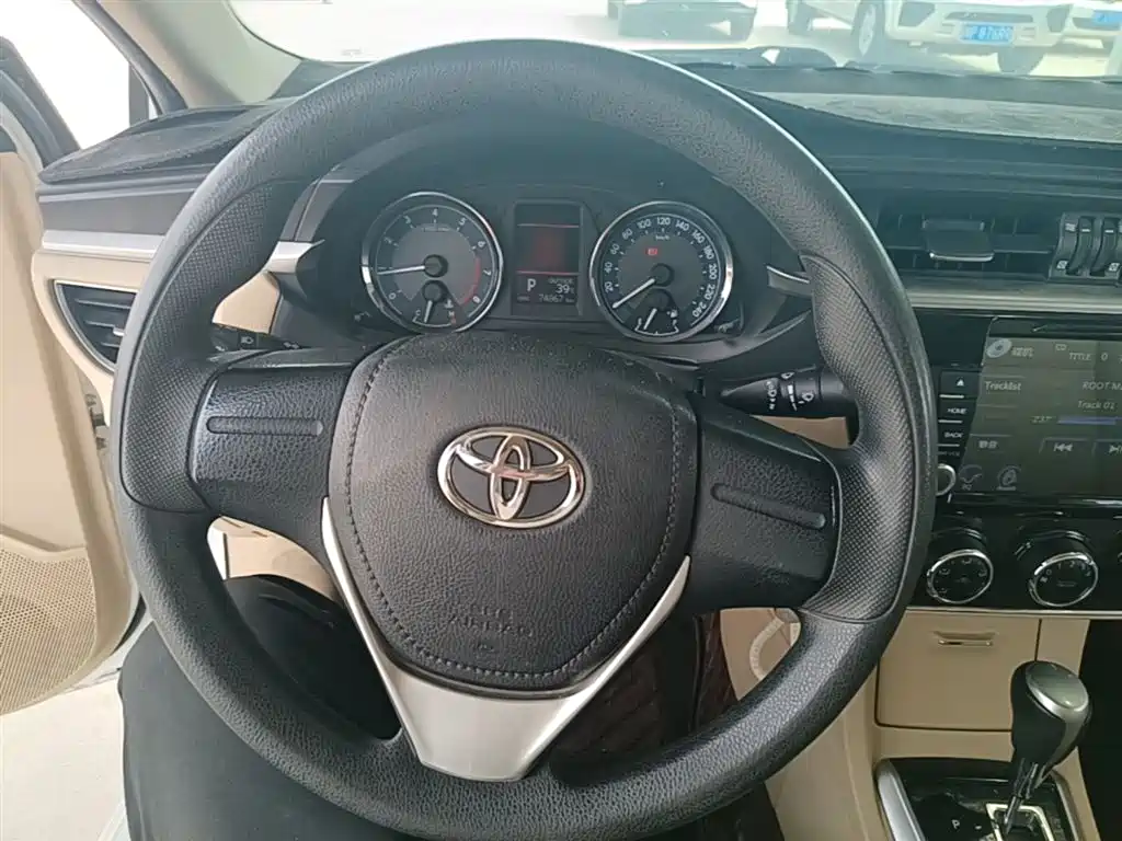 Toyota Corolla 2016 — фото 11