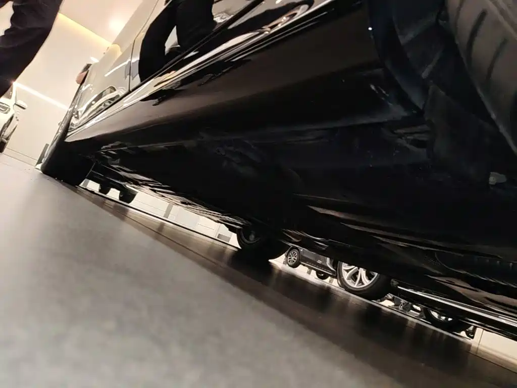 Mercedes-Benz E-Class 2024