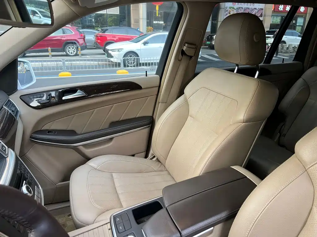 Mercedes-Benz GL-Class 2015 — фото 10